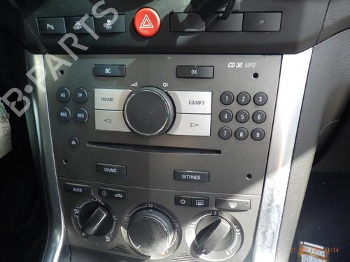 Bilradio OPEL ANTARA A (L07) 2.2 CDTi 4x4 (163 hp) 28680622