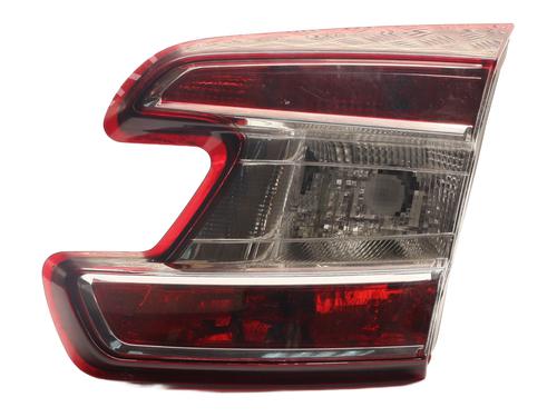 Feu de coffre droit RENAULT MEGANE III Grandtour (KZ0/1) 1.5 dCi (KZ09, KZ0D, KZ1G, KZ29, KZ14, KZ1W, KZ10, KZ1F,... (110 hp) 30819202