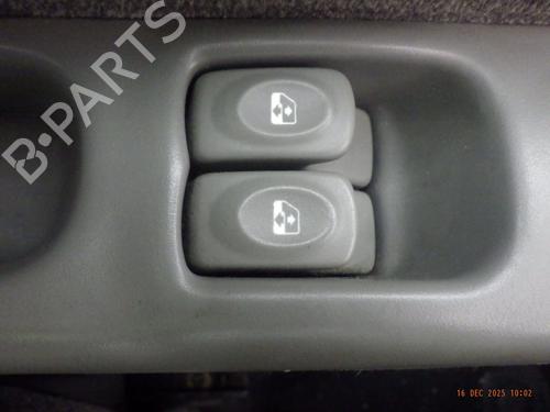 Used Left front window switch RENAULT TWINGO I (C06_) 1.2 16V (C060) (60 hp) 30965572