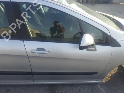 Used Front right door window Front right door window 38226963 38226963