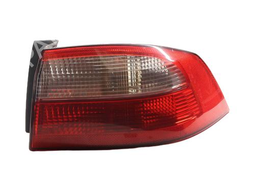 Used Right taillight RENAULT LAGUNA II (BG0/1_) 2.0 16V IDE (BG0N) (140 hp) 30730718