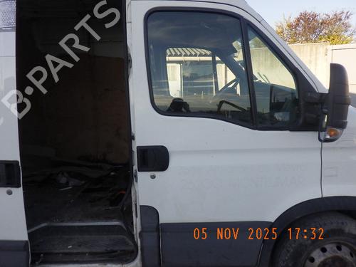 Dør rude højre foran IVECO DAILY V Van 29S13, 29L13, 35C13, 35S13, 40C13, 40S13 (126 hp) 30155712
