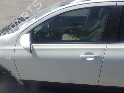 Used Left front door Left front door 37203129 37203129