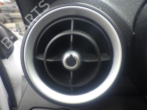 air-vent-alfa-romeo-giulia-952_-2015-32853472 main image