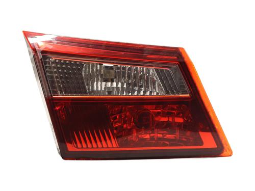 Venstre baglygte bagklap RENAULT LATITUDE (L70_) 2.0 dCi 150 (L70H) (150 hp) 31648874