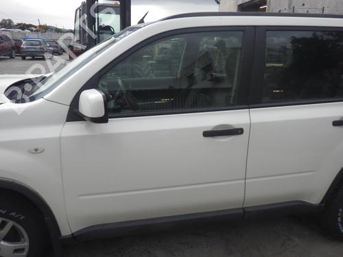 Used Left front door NISSAN X-TRAIL II (T31) 2.0 dCi 4x4 (150 hp) 28497025