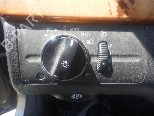 Used Headlight switch Headlight switch MERCEDES-BENZ E-CLASS (W211) E 220 CDI (211.006) (150 hp) 33993470 33993470
