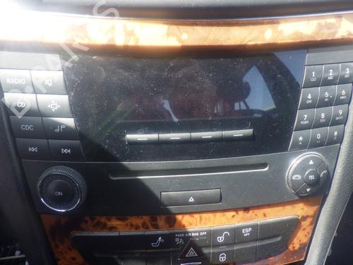 Used Radio Radio MERCEDES-BENZ E-CLASS (W211) E 220 CDI (211.006) (150 hp) 33993467 33993467