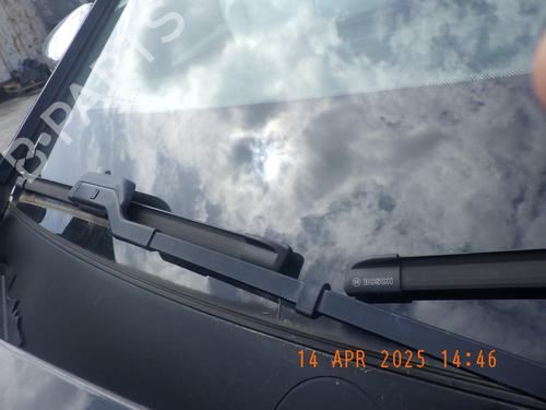 Front wiper motor PEUGEOT 5008 II (MC_, MJ_, MR_, M4_) 2.0 BlueHDi 180 (MJEHZW, MJEHZR, MJEHZP) 9824762480