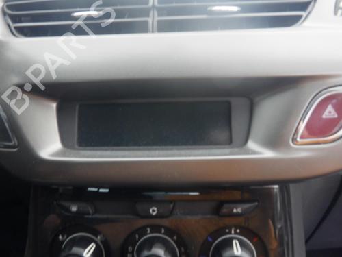 Used Display monitor CITROËN C3 II (SC_) 1.2 VTi 82 (82 hp) 28127384