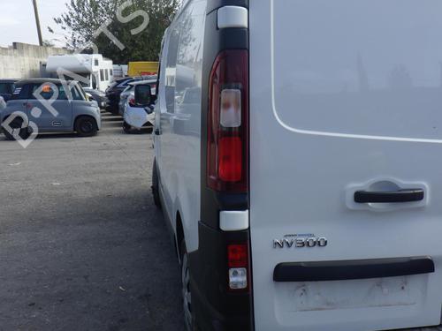 Piloto trasero izquierdo NISSAN NV300 Van (X82) 2.0 dCi 120 (120 hp) 24285136