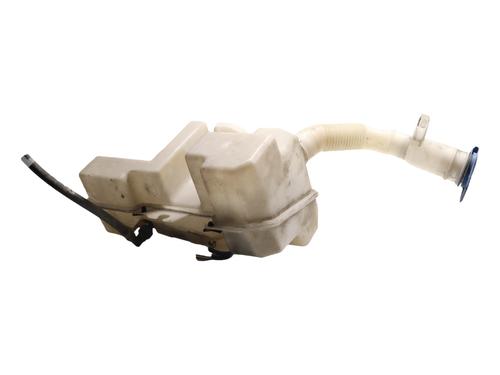 Used Windscreen washer tank Windscreen washer tank 39568240 39568240
