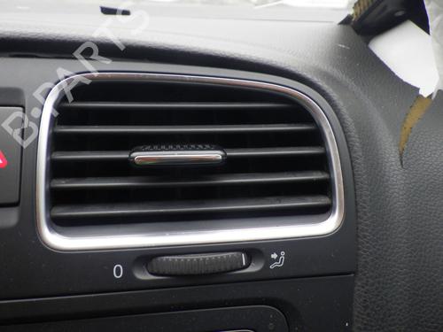 Used Air vent VW GOLF VI (5K1) 1.4 TSI (122 hp) 30411569