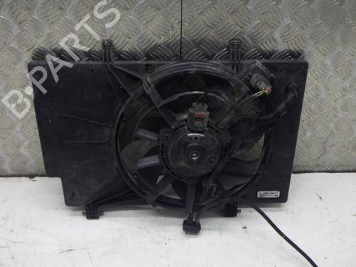 Used Radiator fan Radiator fan 39631058 39631058