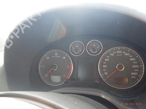 Used Instrument cluster AUDI A3 Sportback (8PA) 2.0 TDI 16V (140 hp) 27220134