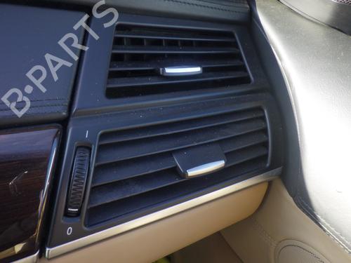 Difusor / Saída de ar BMW X5 (E70) xDrive 35 d (286 hp) 31268120