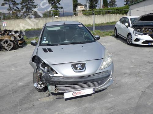Right taillight PEUGEOT 206+ (2L_, 2M_) 1.4 HDi eco 70 | BP24287305C35 
