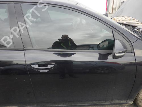 Used Right front door VW GOLF VI (5K1) 1.4 TSI (122 hp) 30397528