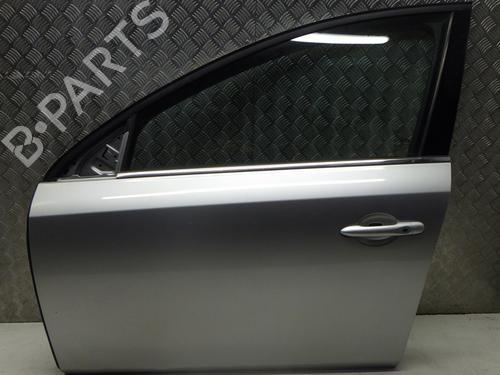 Dør venstre fortil RENAULT LATITUDE (L70_) 2.0 dCi 150 (L70H) (150 hp) 31652541