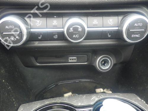 Commande Chauffage ALFA ROMEO GIULIA (952_) 2.2 D (952ALA25, 952AFM25, 952APA2) (190 hp) 32853475