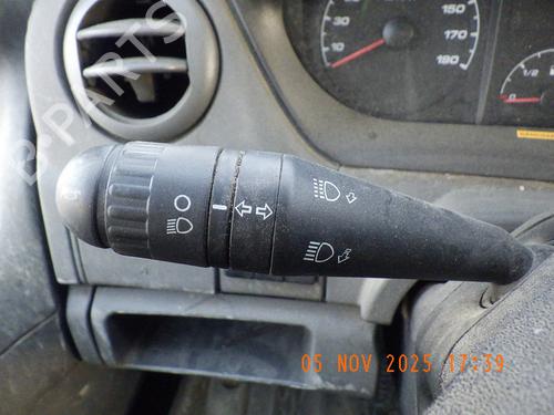 Kombi Kontakt / Stilkkontakt IVECO DAILY V Van 29S13, 29L13, 35C13, 35S13, 40C13, 40S13 (126 hp) 30170759