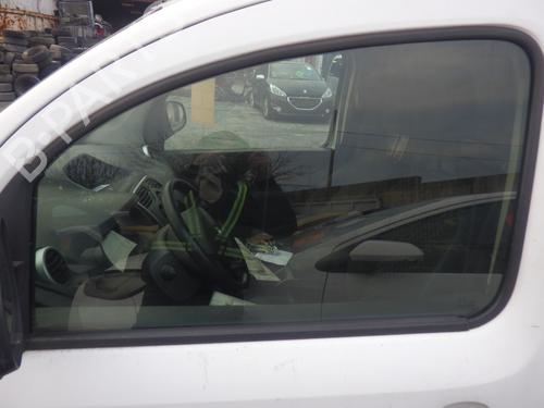 Vitre porte avant gauche RENAULT KANGOO Express (FW0/1_) 1.5 dCi 90 (FW0G, FW05, FW08, FW11) (90 hp) 30813301