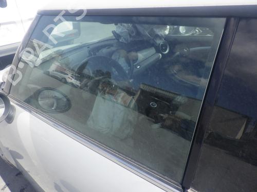 front-left-door-window-mini-mini-r56-2005-2006-2007-2008-2009-2010-2011-2012-2013-2014-33705846 main image