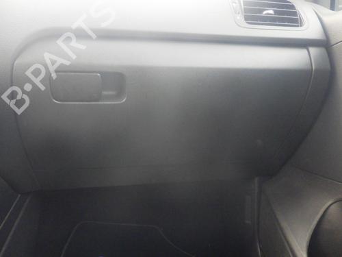 Used Glove box Glove box VW POLO V (6R1, 6C1) 1.2 (70 hp) 33019029 33019029
