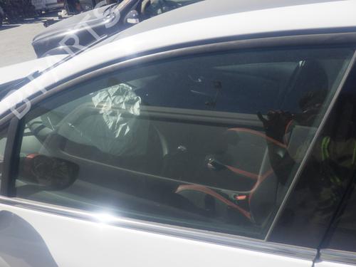 Dør rude ventre foran Dør rude ventre foran RENAULT CLIO IV (BH_) 0.9 TCe 90 (BHNF, BHMA, BHMH, BHJK, BHJR) (90 hp) 37449424 37449424