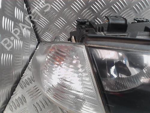 Right headlight BMW 3 Touring (E46) 320 d | BP24285823C29 