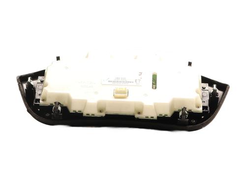 Climate control NISSAN JUKE (F15) 1.2 DIG-T | BP30155704I5