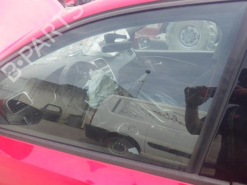 Dør rude ventre foran Dør rude ventre foran VW POLO V (6R1, 6C1) 1.2 TSI (110 hp) 37537907 37537907