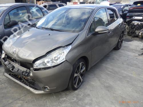 Brugte PEUGEOT 208 I (CA_, CC_) 1.6 HDi (92 hp) 4414317