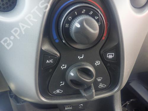 AC-Styringsenhed/Manøvreenhed AC-Styringsenhed/Manøvreenhed TOYOTA AYGO (_B4_) 1.0 VVTi (KGB40) (72 hp) 36168173 36168173