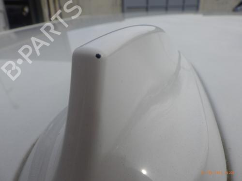 antennabase-bmw-1-f21-2011-2012-2013-2014-2015-2016-2017-2018-2019-32141246 main image