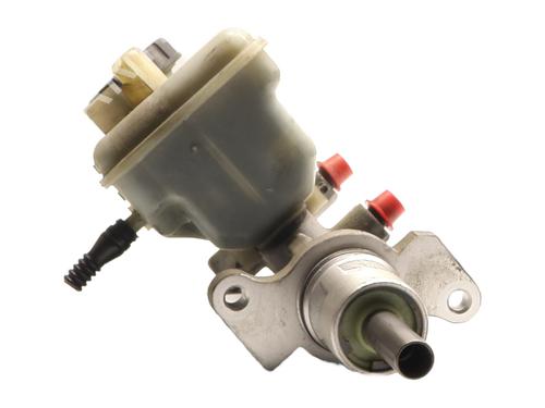 Used Brake master cylinder Brake master cylinder RENAULT TRAFIC II Bus (JL) 2.0 dCi 90 (JL00, JL01, JL0H, JL0M, JL0P, JL0S) (90 hp) 30598878 30598878