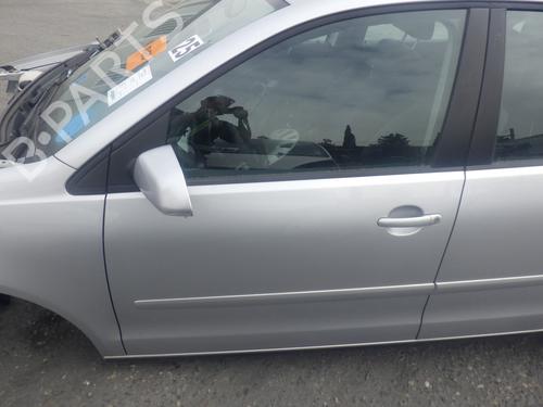 Used Left front door Left front door VW POLO IV (9N_, 9A_) 1.4 FSI (86 hp) 32708715 32708715
