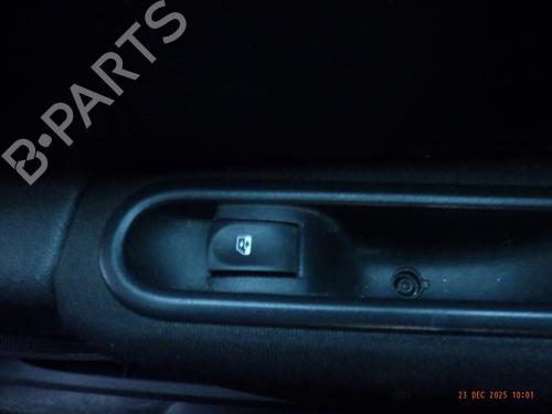 Used Right rear window switch RENAULT CLIO III Grandtour (KR0/1_) 1.5 dCi (KR0G) (68 hp) 31129419