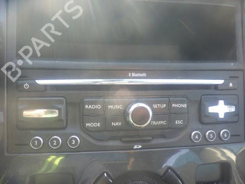 Used Radio Radio 38271775 38271775