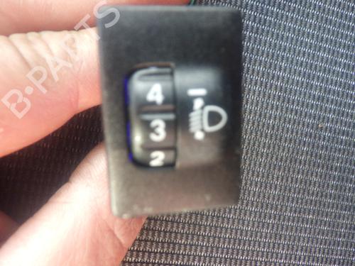Commande de phare Commande de phare TOYOTA AYGO (_B4_) 1.0 VVTi (KGB40) (72 hp) 36168174 36168174
