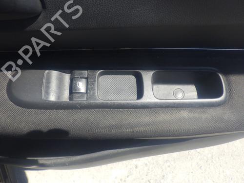 Pulsantiera anteriore destra Pulsantiera anteriore destra PEUGEOT 3008 I MPV (0U_) 1.6 HDi (109 hp) 37449467 37449467