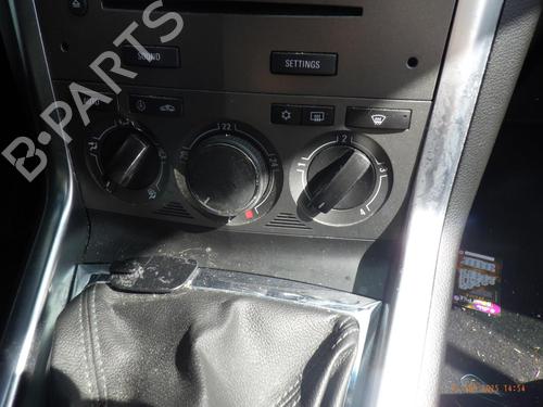 Used Climate control OPEL ANTARA A (L07) 2.2 CDTi 4x4 (163 hp) 28680620