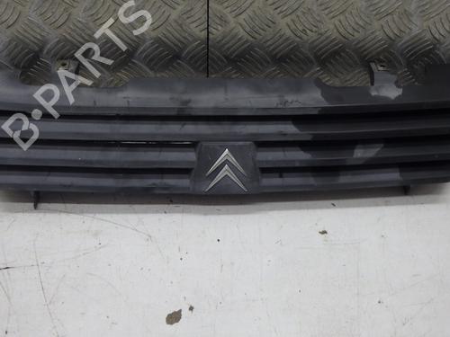 Used Grille Grille 39074564 39074564