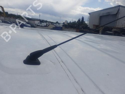 antennabase-renault-trafic-ii-van-fl-2001-37733415 main image