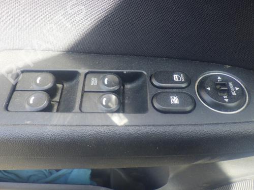 left-front-window-switch-hyundai-i30-estate-fd-2007-2008-2009-2010-2011-2012-34453368 main image