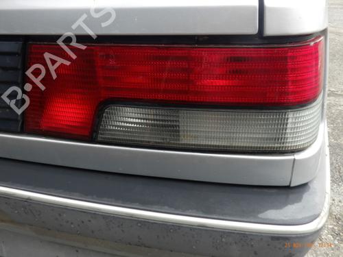 Højre baglygte PEUGEOT 405 I (15B) 1.9 Diesel (69 hp) 30574334