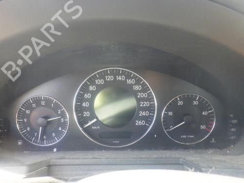 Used Instrument cluster Instrument cluster MERCEDES-BENZ E-CLASS (W211) E 220 CDI (211.006) (150 hp) 33993471 33993471