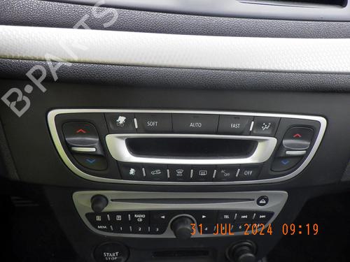 Left headlight RENAULT MEGANE III Hatchback (BZ0/1_, B3_) 1.5 dCi (BZ09, BZ0D, BZ1W, BZ29, BZ14) | BP25220560C28  - Image 13