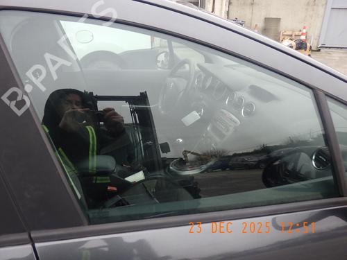 Vidro porta frente direita PEUGEOT 308 SW I (4E_, 4H_) 1.6 HDi (92 hp) 31155610