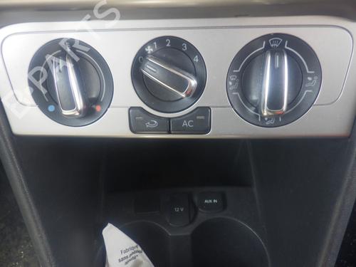Used Climate control Climate control VW POLO V (6R1, 6C1) 1.2 (60 hp) 33737585 33737585